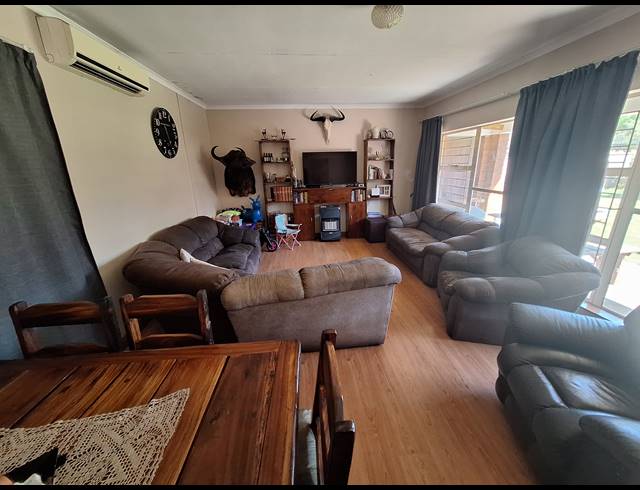 3 BEDROOM HOUSE FOR SALE IN VANDERBIJLPARK SE 2